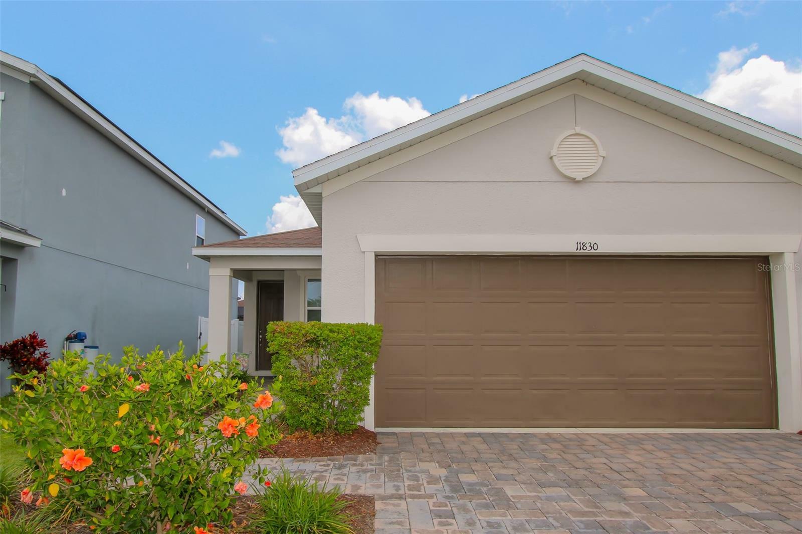 Property Photo: 11830 Brighton Knoll Loop FL 33579