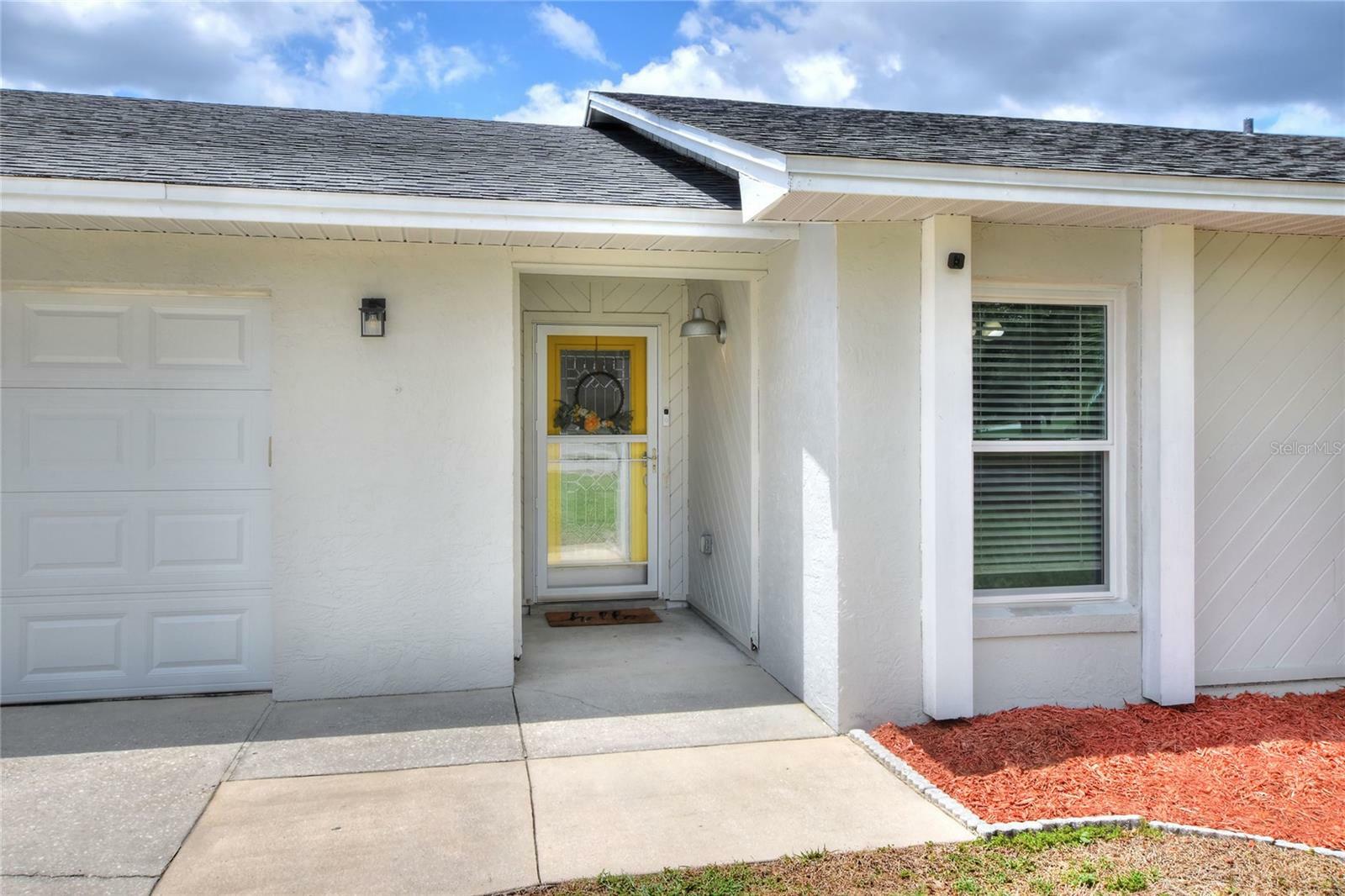 Property Photo: 404 Willow Run FL 33813