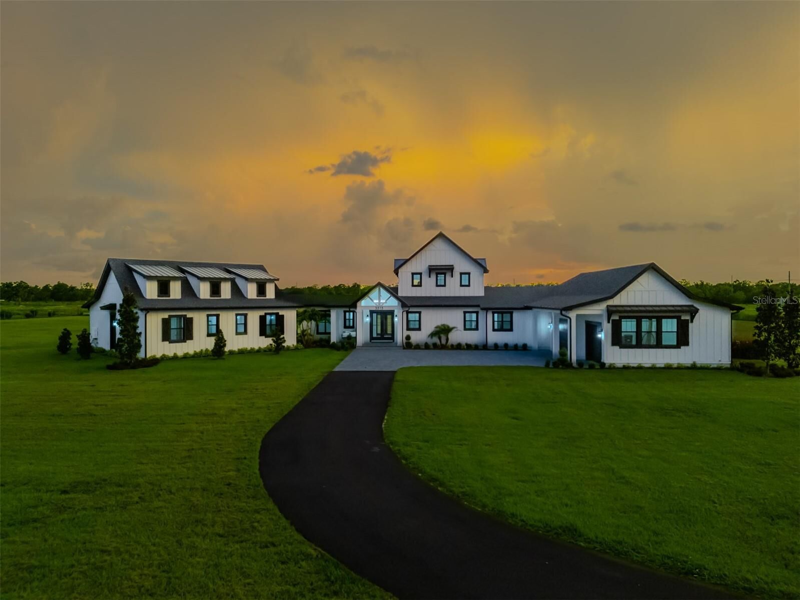 Property Photo: 3515 Powerline Road FL 33547