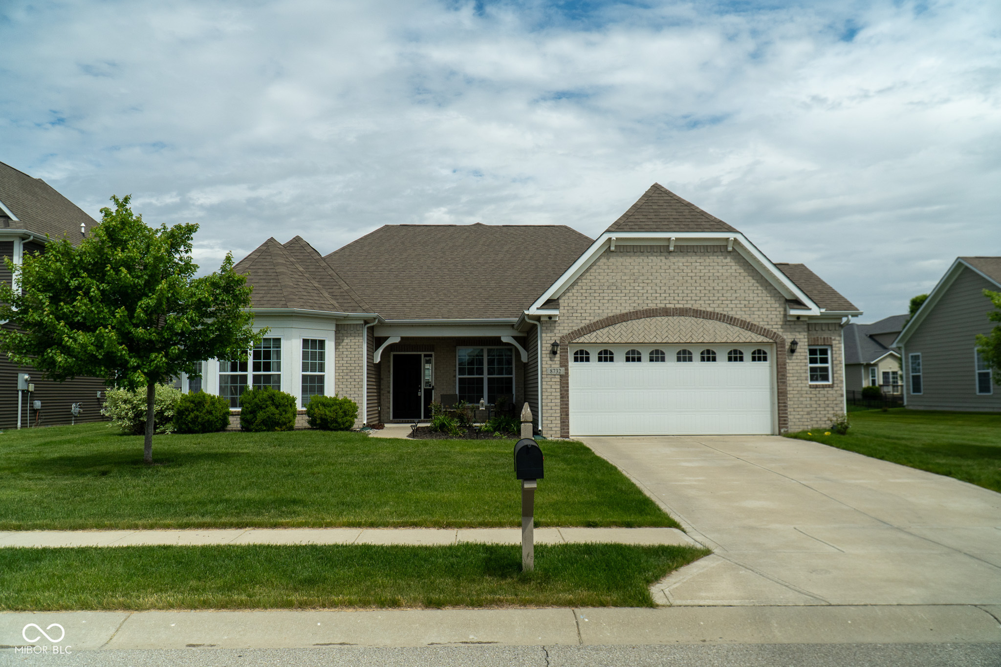 8732 Wicklow Way  Brownsburg IN 46112 photo
