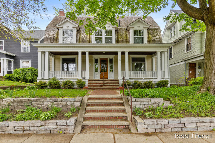 Property Photo: 554 Madison Avenue SE MI 49503