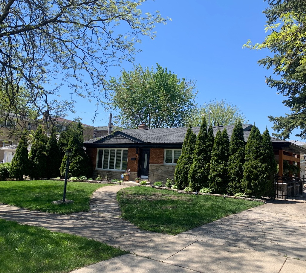 Property Photo: 8632 New England Avenue IL 60459