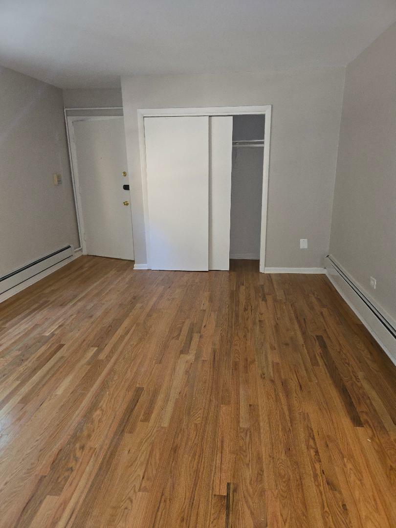 Property Photo: 1714 W Touhy Avenue D1n IL 60626
