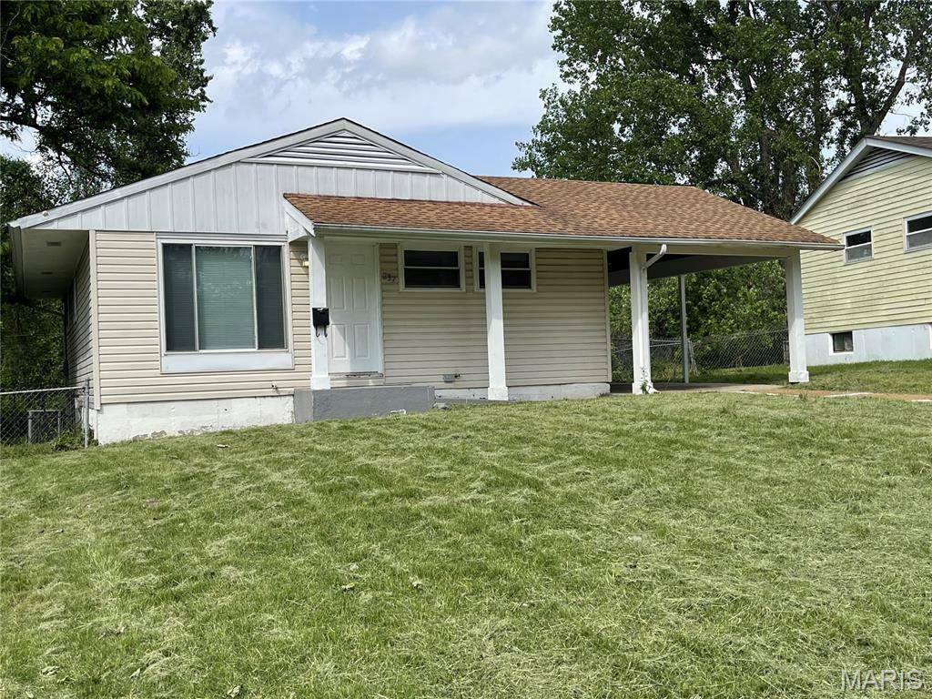 Property Photo: 237 Grampian Road MO 63137