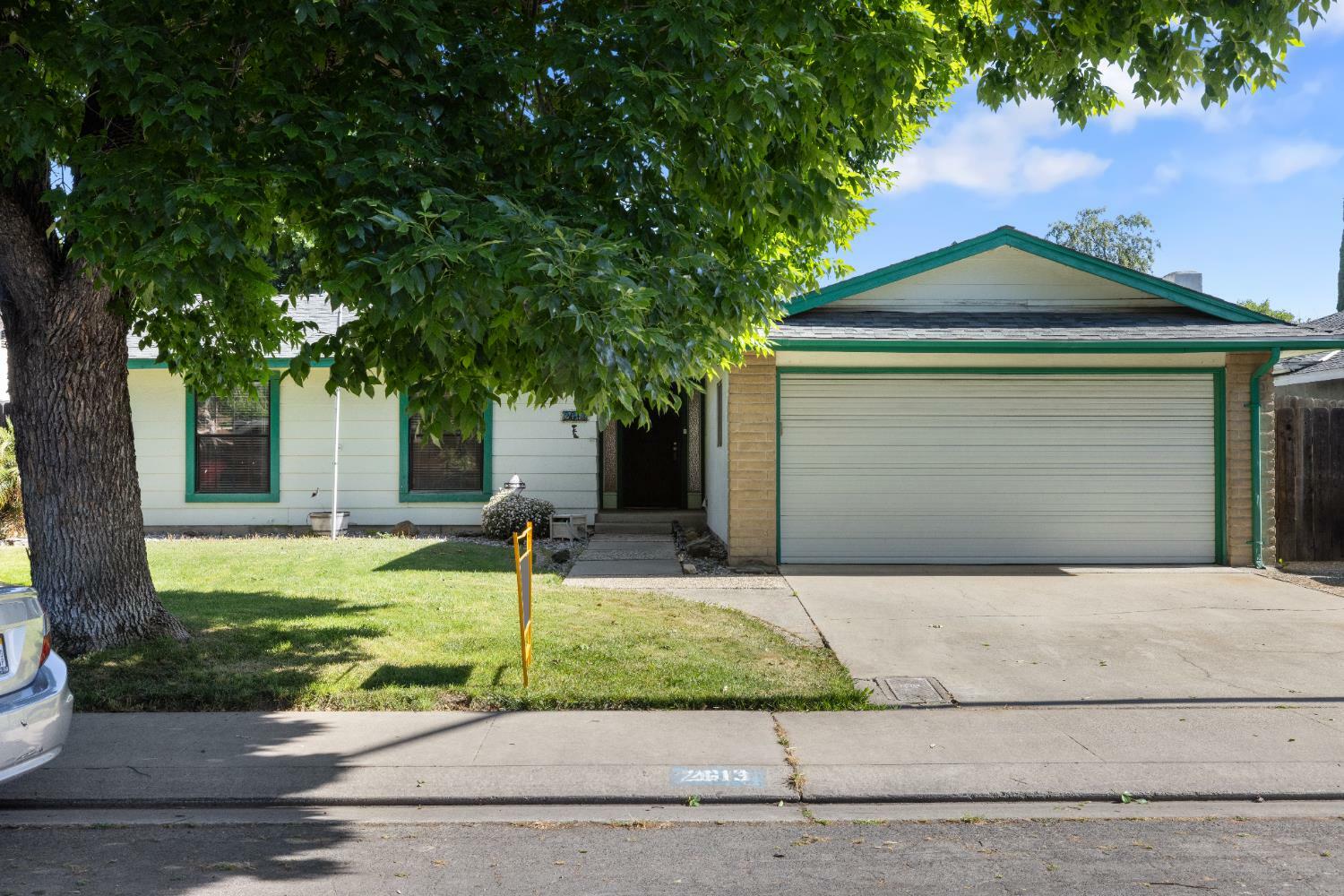 Property Photo: 2613 Pescadero Place CA 95355