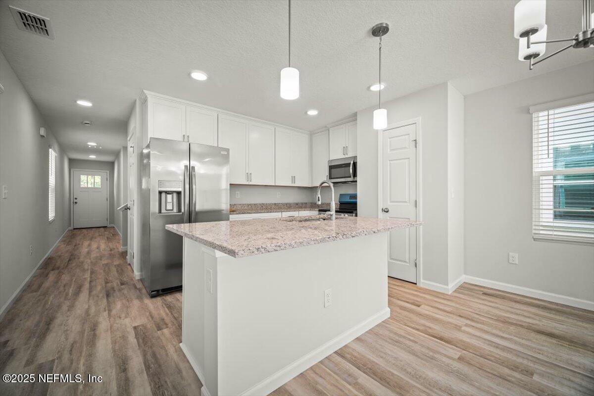 Property Photo:  8192 Dandy Avenue  FL 32211 