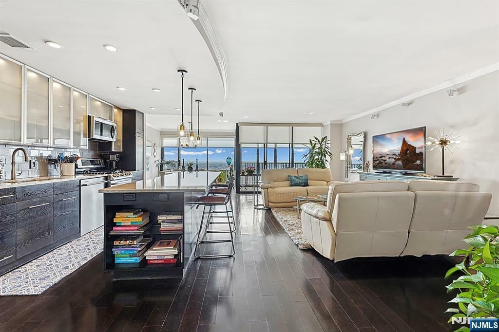 Property Photo: 5 Horizon Road #2509 NJ 07024