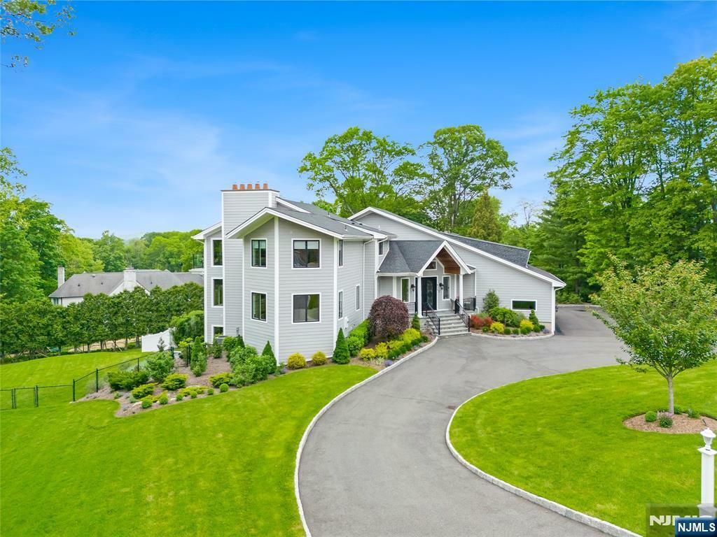 817 Apple Ridge Road  Franklin Lakes NJ 07417 photo