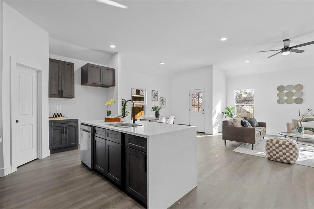 Photo de la propriété: 815 Lake View Ridge TX 76108