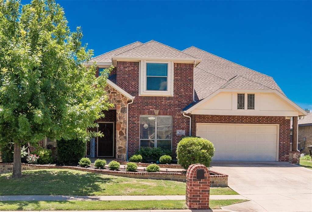 Property Photo:  9521 Cholla Cactus Trail  TX 76177 
