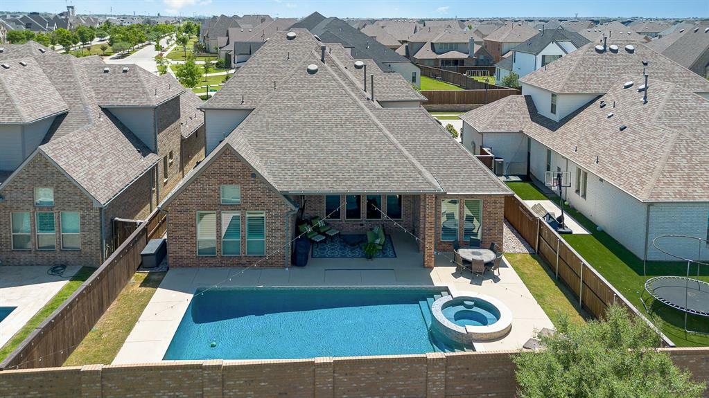 Property Photo: 1607 Lilac Lane TX 75009