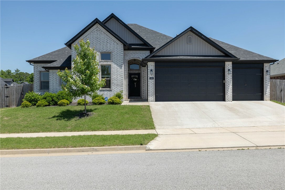 638 N Drewrys Bluff Drive  Fayetteville AR 72704 photo