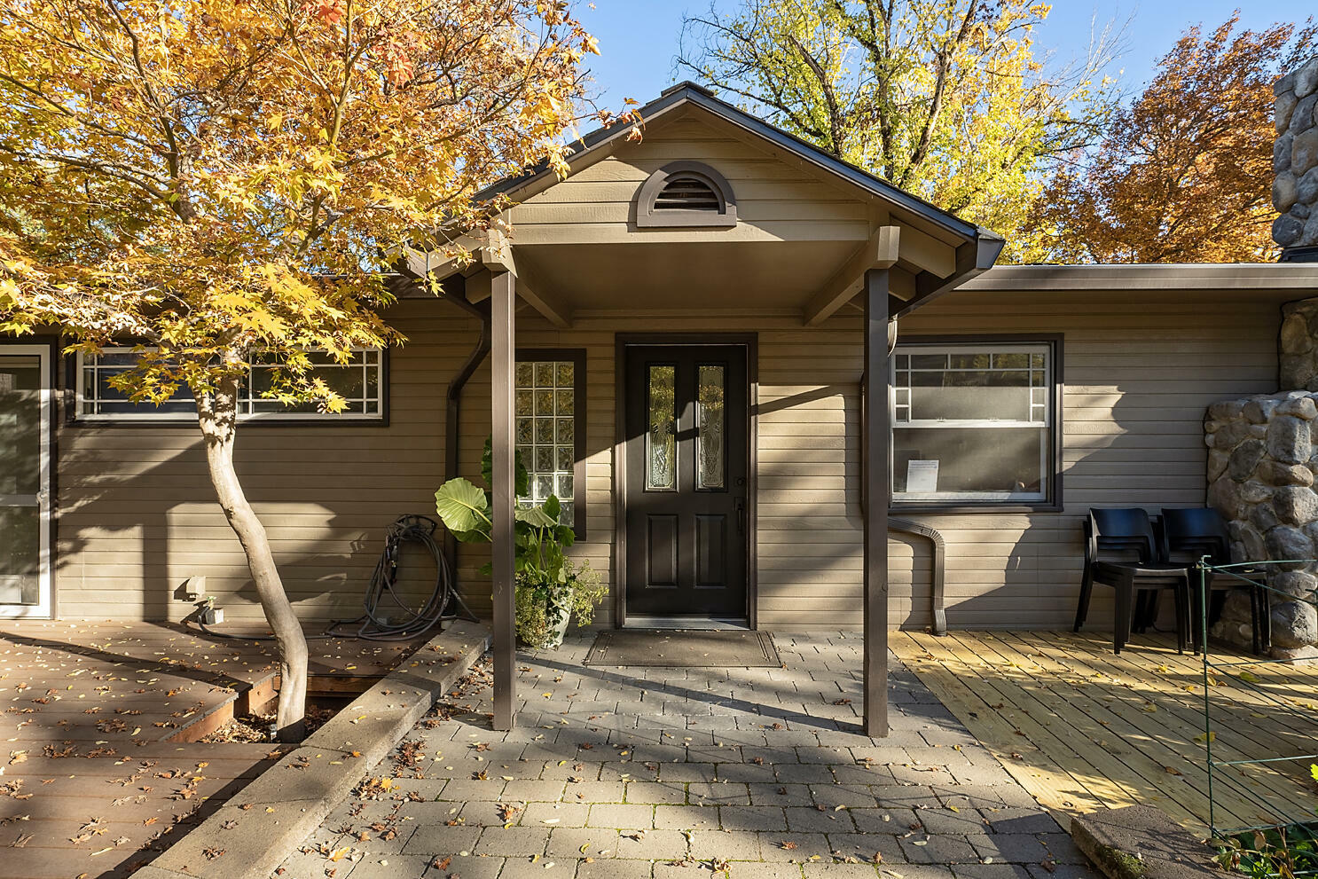 Property Photo: 2122 2nd Avenue OR 97525