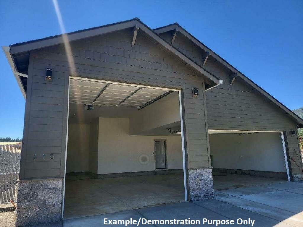Property Photo: 135 Cabernet Circle OR 97523