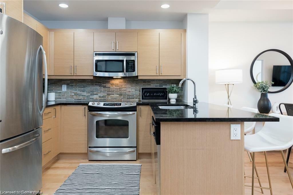 Photo de la propriété:  551 Maple Avenue 612  ON L7S 1M7 