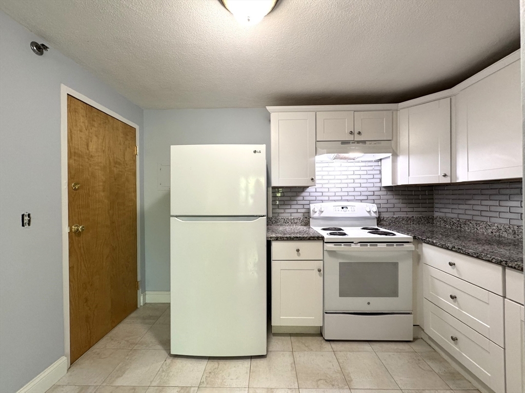 Property Photo: 580 Salem Street 8 MA 01880