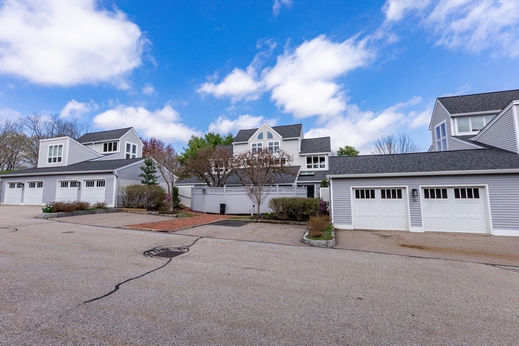 Property Photo:  25 Hopewell Farm Rd 25  MA 01760 