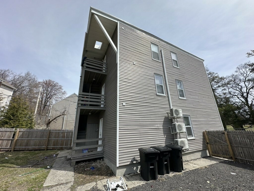 Property Photo:  27 North St  MA 01605 