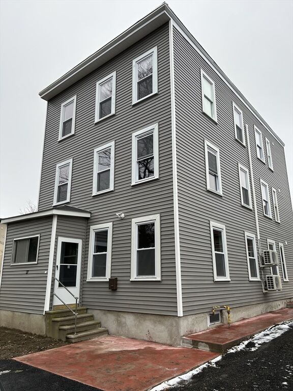 Property Photo: 27 North St MA 01605