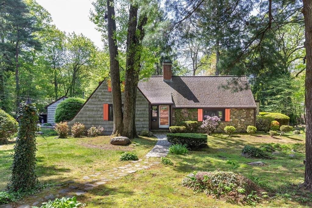Property Photo: 176 West St MA 02184