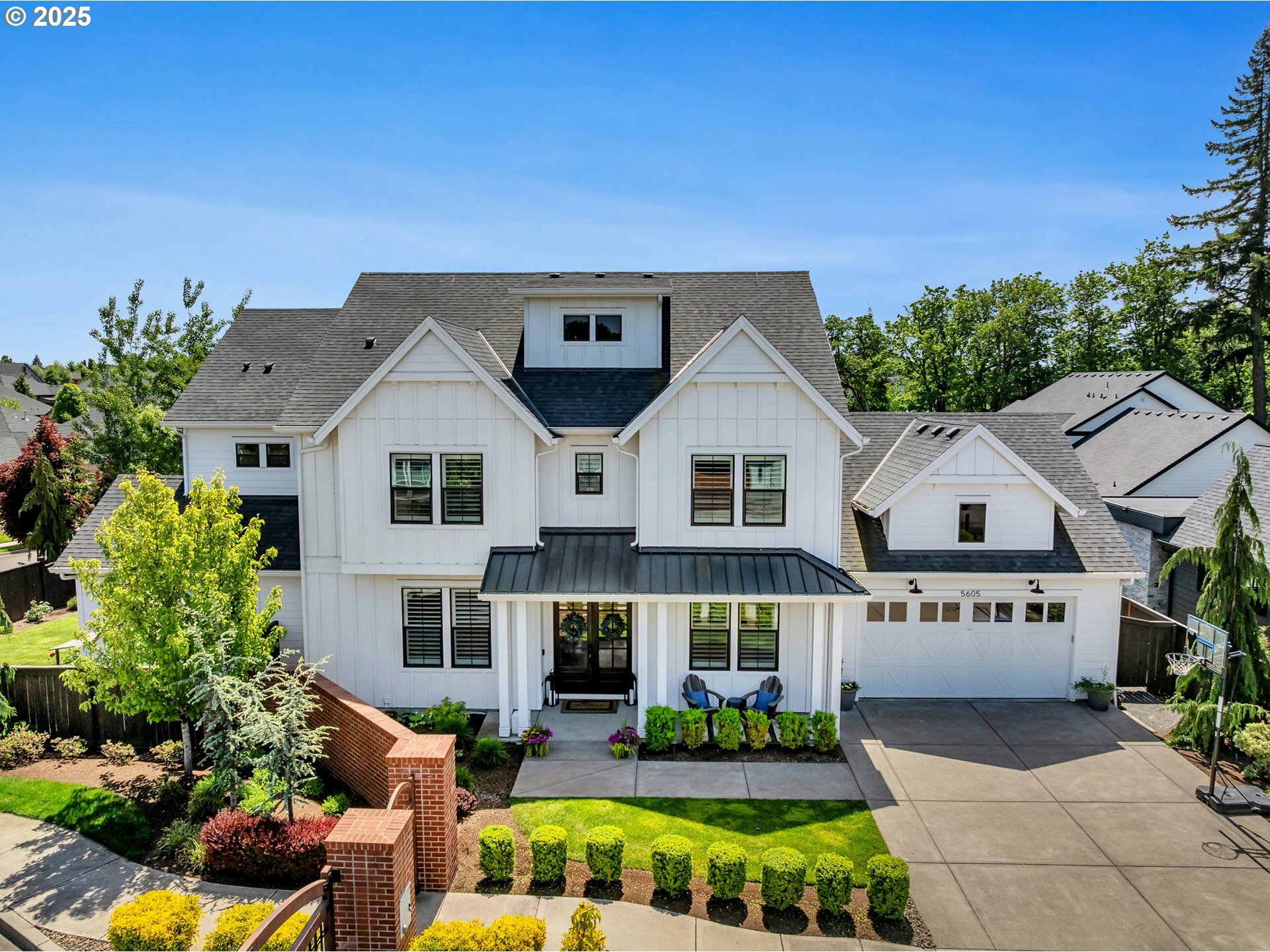 Property Photo: 5605 NW 144th Cir WA 98685