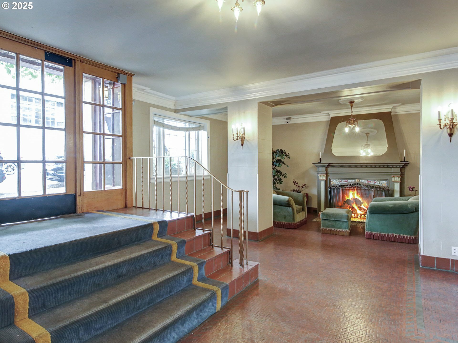 Property Photo:  20 NW 16th Ave 211  OR 97209 