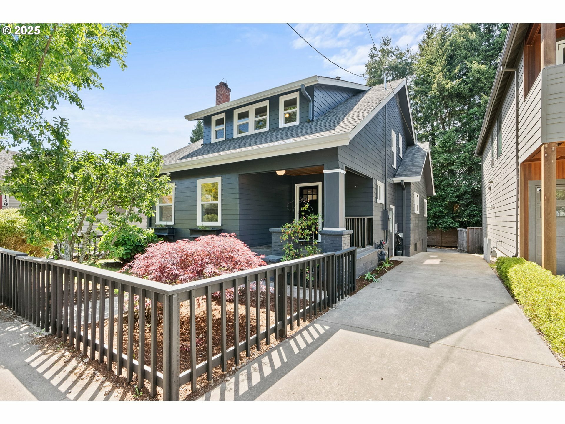 Property Photo: 3131 SE 26th Ave OR 97202