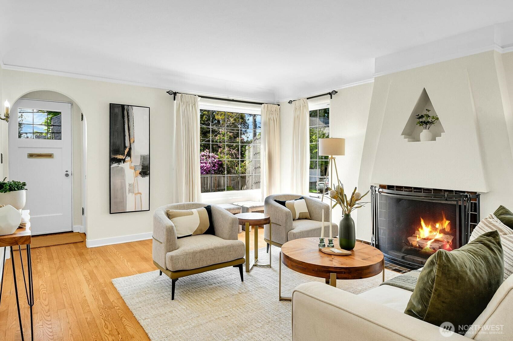 Property Photo: 7546 Brooklyn Avenue NE WA 98115