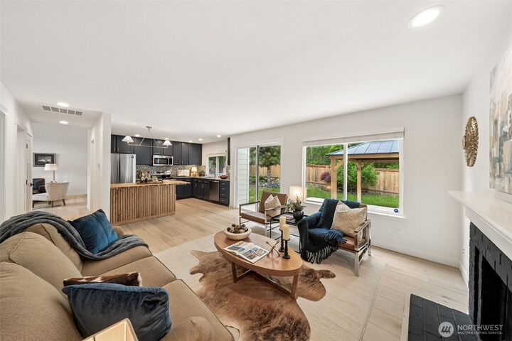 Property Photo:  22606  127th Avenue SE  WA 98031 