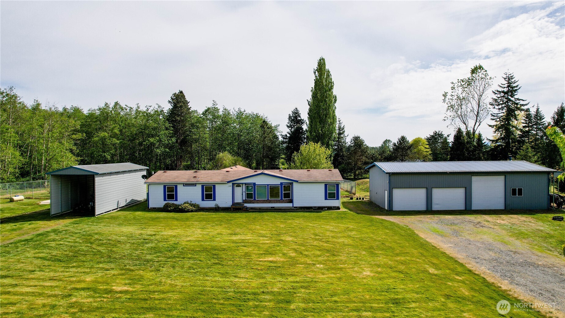Property Photo:  3473  Hidden Pond Drive  WA 98248 