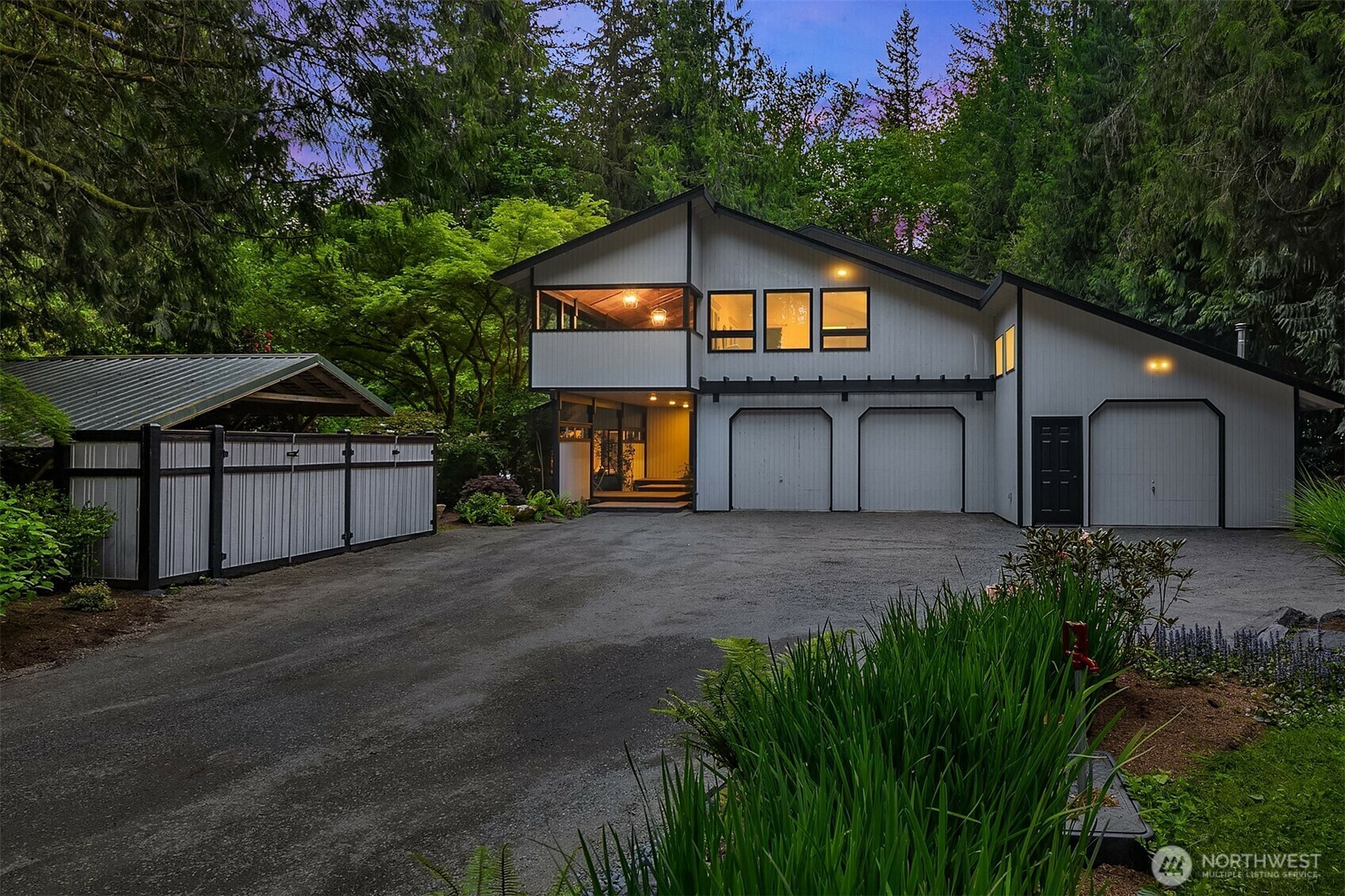 2201  274th Avenue NE  Redmond WA 98053 photo