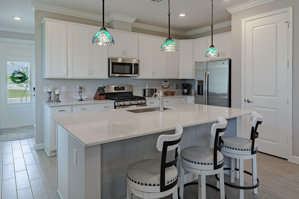 Property Photo:  745 SE Bloomfield Road  FL 34984 