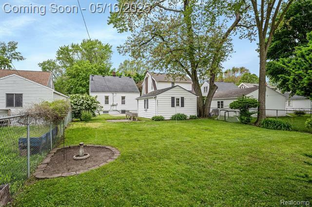 Property Photo: 303 S Connecticut Avenue MI 48067