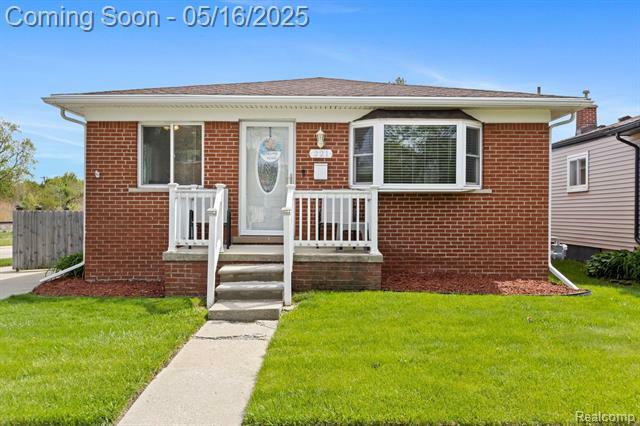 Property Photo: 221 Emmons Boulevard MI 48192