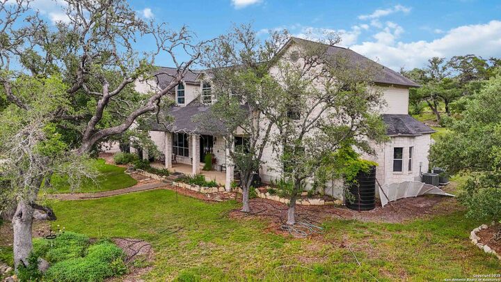 Property Photo: 111 Kendall Oaks TX 78006