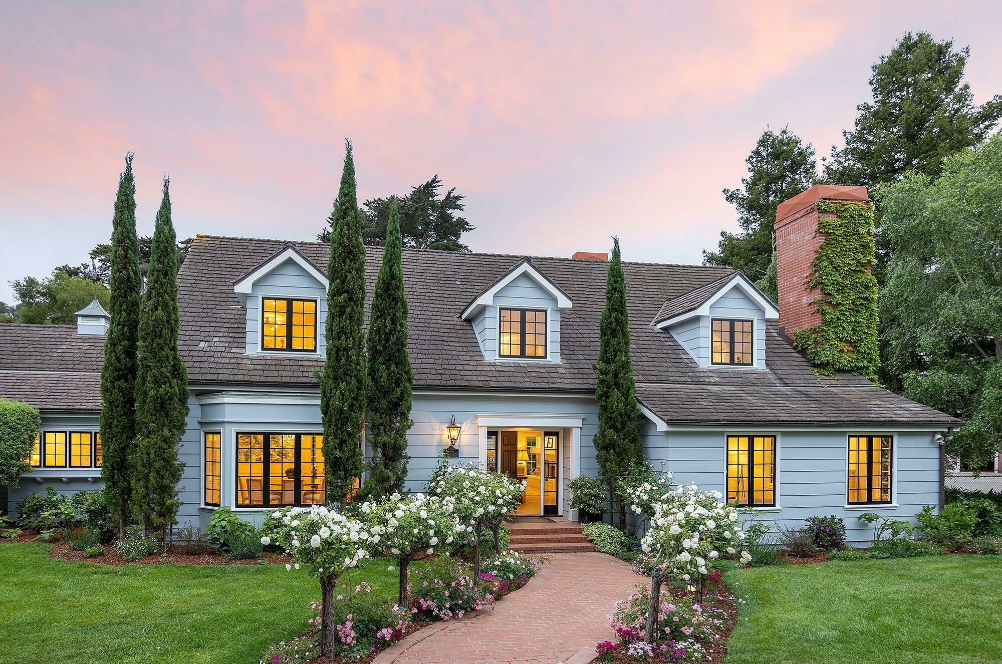 Property Photo: 1011 Las Palmas Drive CA 93110