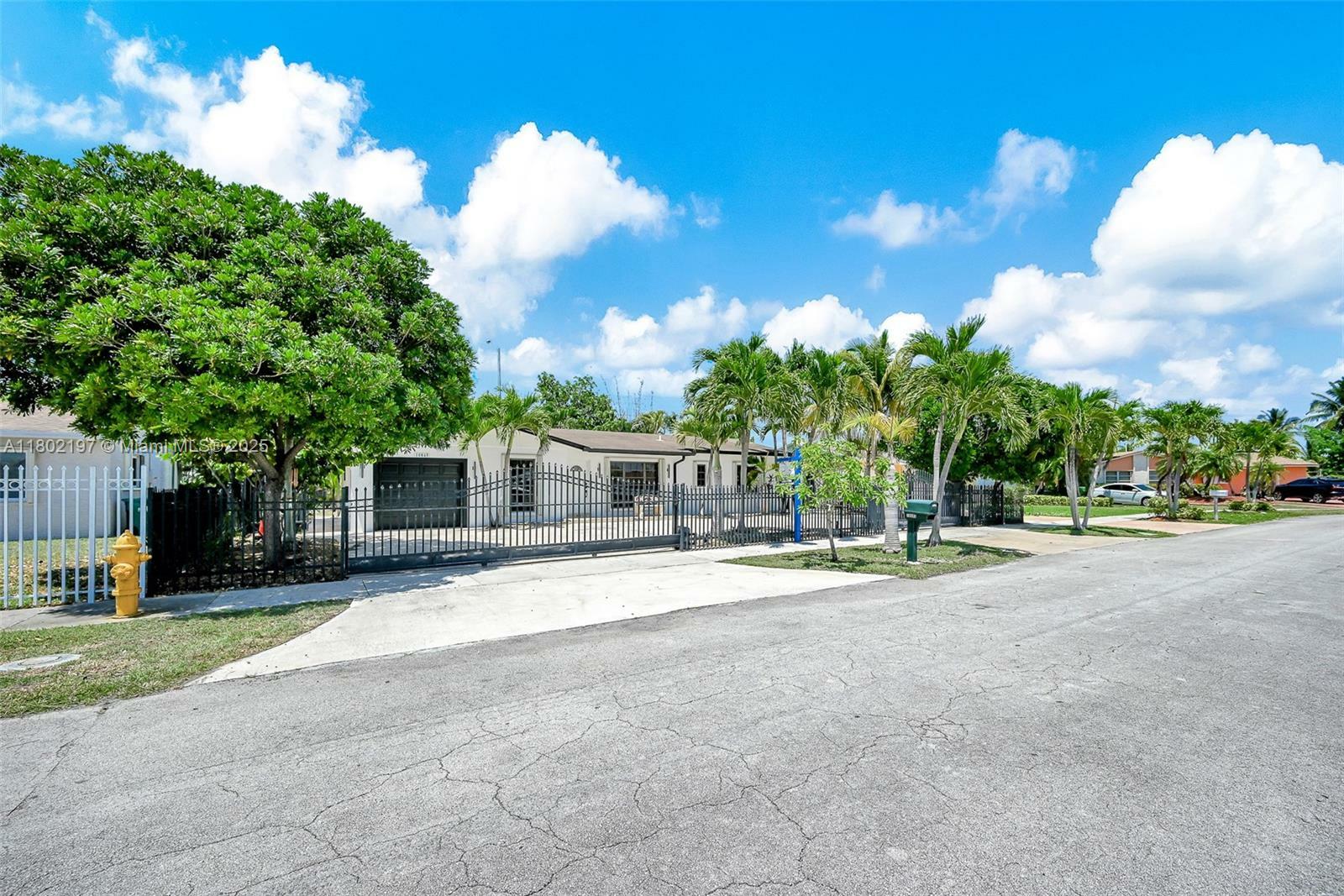 Property Photo: 10845 SW 152nd Ter FL 33157