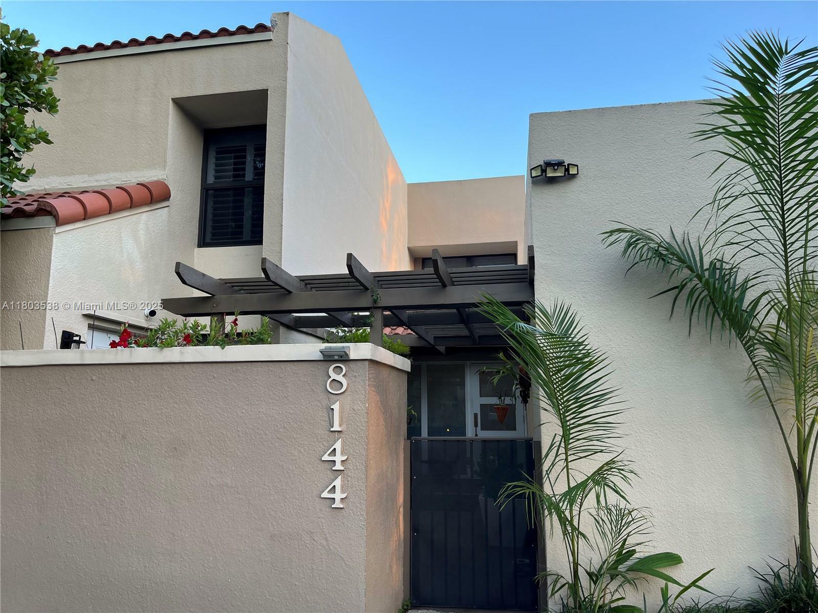 Property Photo: 8144 SW 86th Ter FL 33143