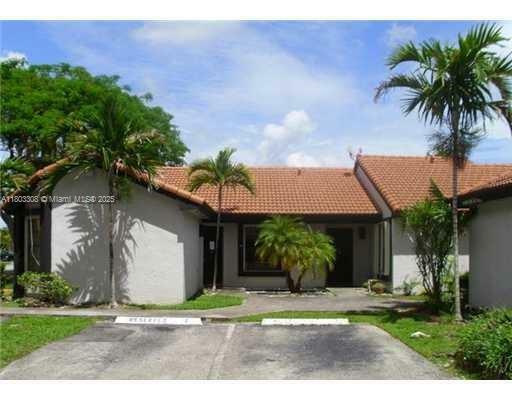 Property Photo: 14970 SW 48th Ter 27H FL 33185