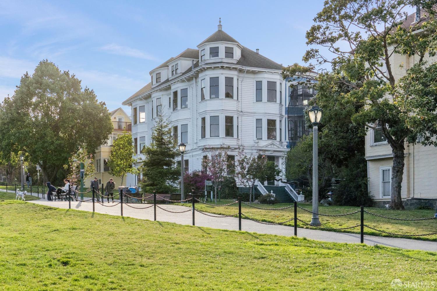 Property Photo: 51 Potomac Street CA 94117