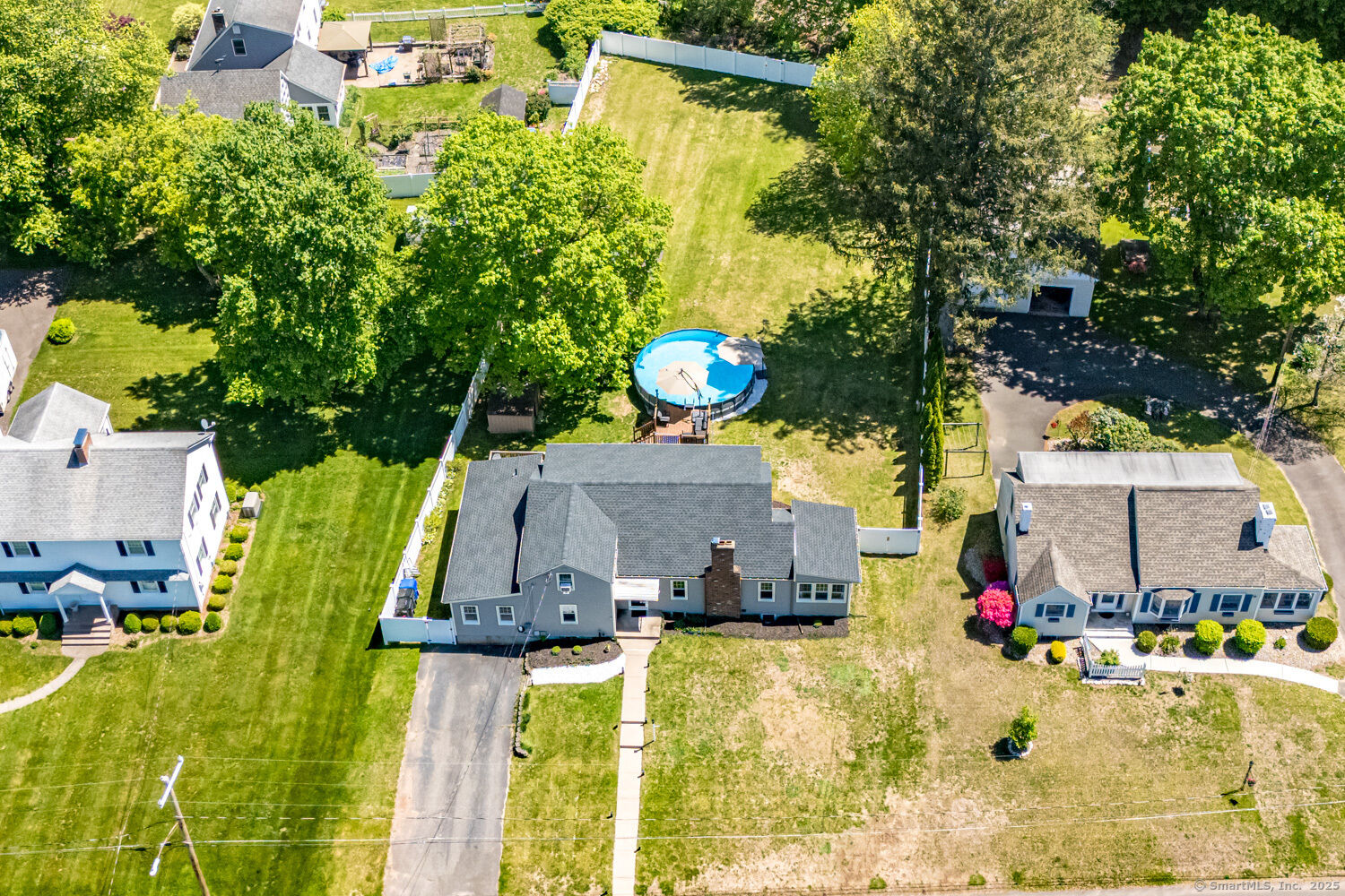 Property Photo:  17 Emily Road  CT 06016 