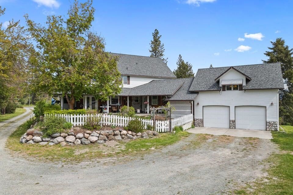Property Photo: 2059 Dry Creek Rd WA 99109-0000