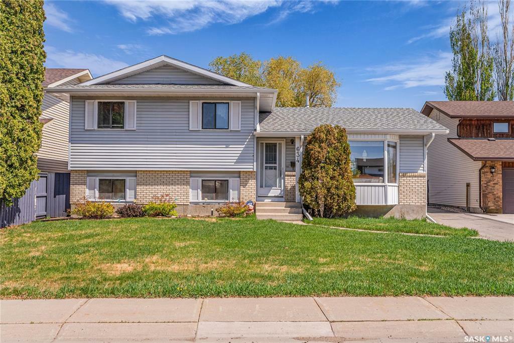 634 Sherry Court  Saskatoon SK S7M 5S2 photo