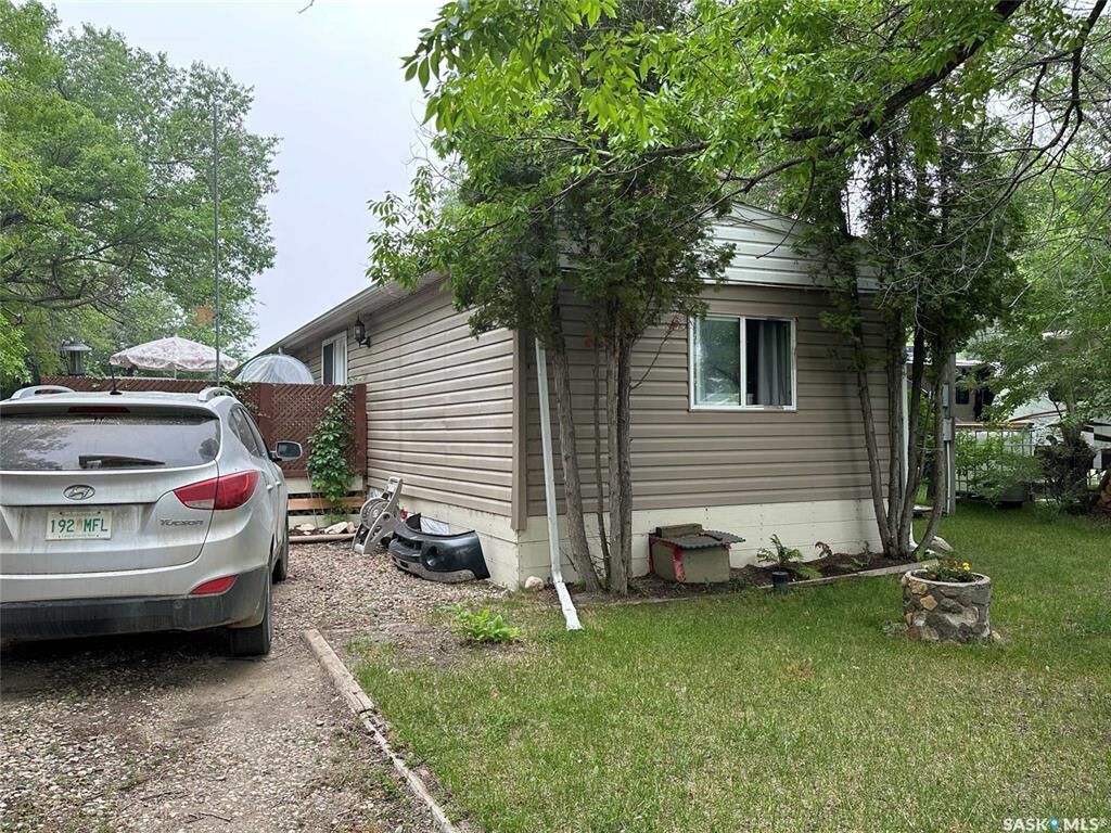 Property Photo: 63 Donald Place SK S0G 1C0