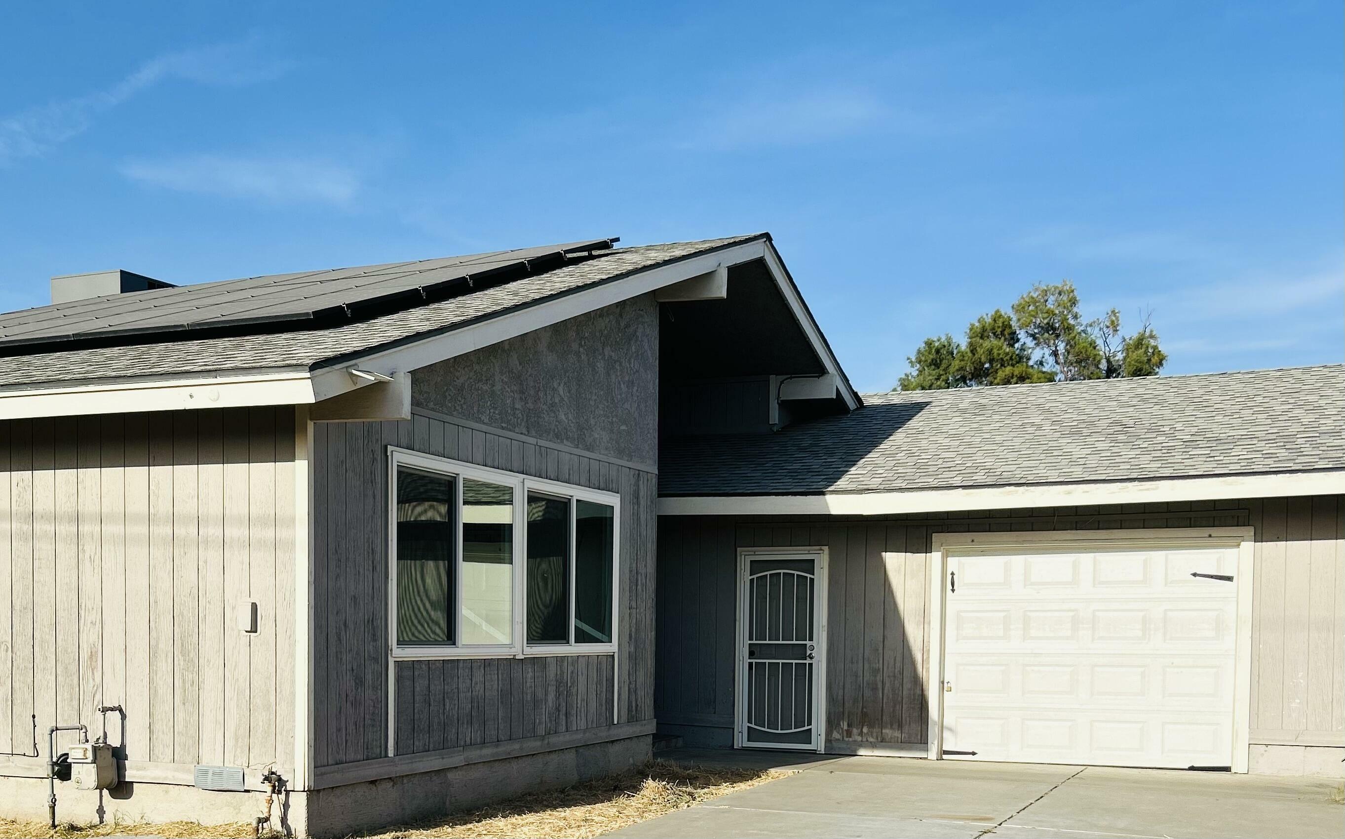 Property Photo: 11557 4th Place CA 93230