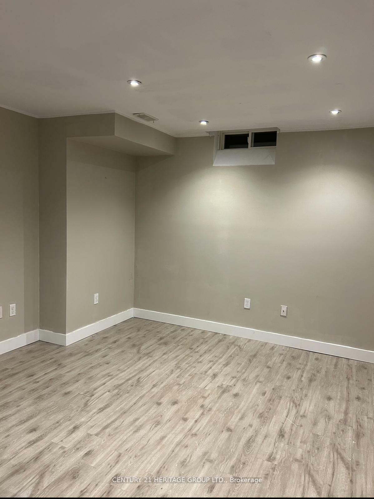 Property Photo:  362 Gilpin Drive Bsmt  ON L3X 3H2 