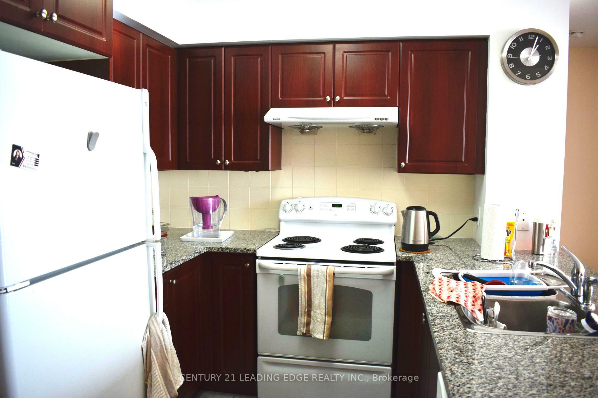 Property Photo: 68 Grangeway Avenue 501 ON M1H 0A1