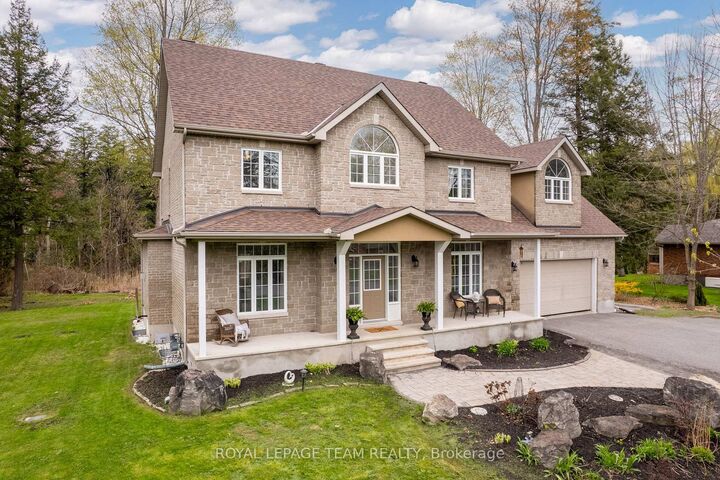 Property Photo: 2377 Pine Avenue ON K4M 1B4