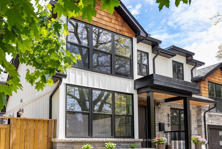 Property Photo: 939 Teal Drive ON L7T 2Y9
