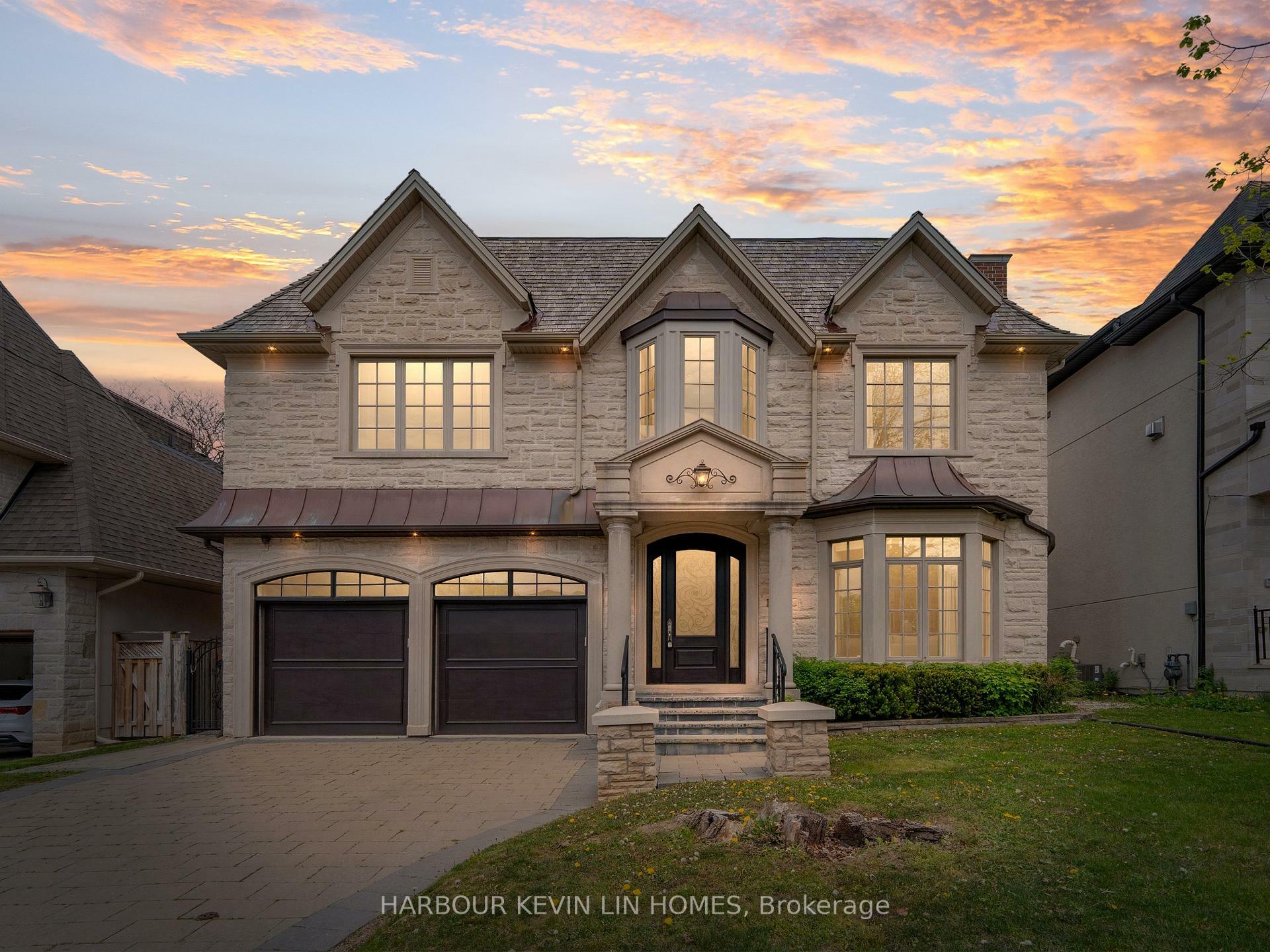 Property Photo: 172 Elmwood Avenue ON M2N 3M4
